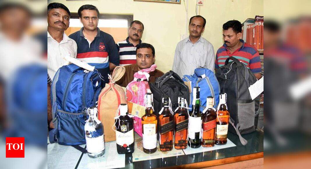 Two held with army canteen liquor bottles worth Rs 1.5 lakh Vadodara