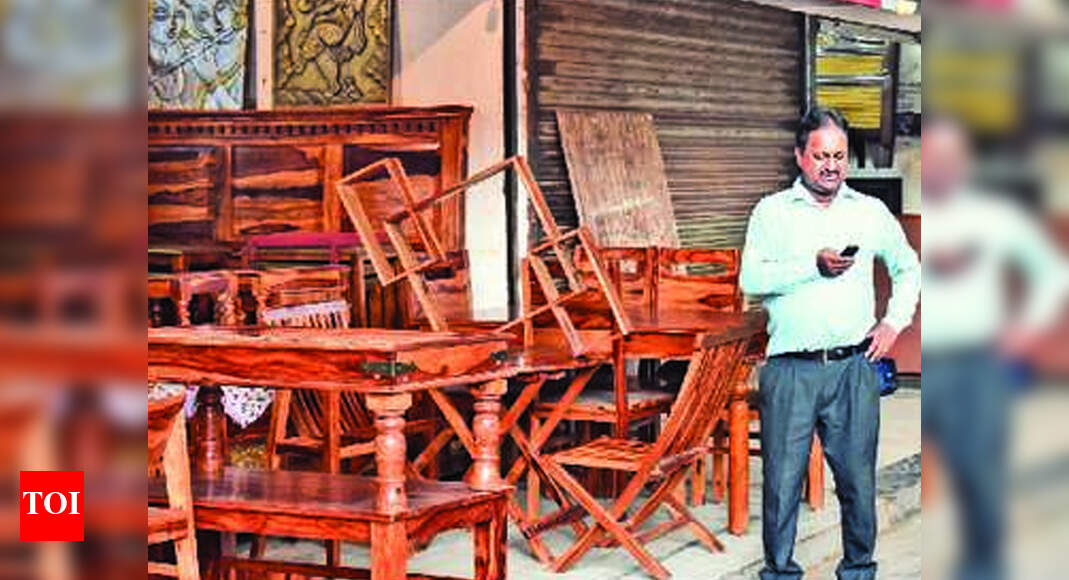 Shastri furniture markets on UT radar for not issuing bills