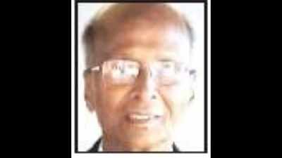 VG Siddhartha's father dies at 96