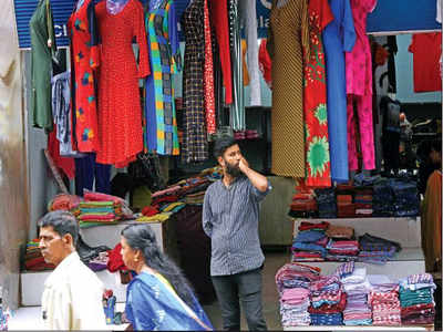 Ernakulam Broadway shops lose out to malls and online business | Kochi ...