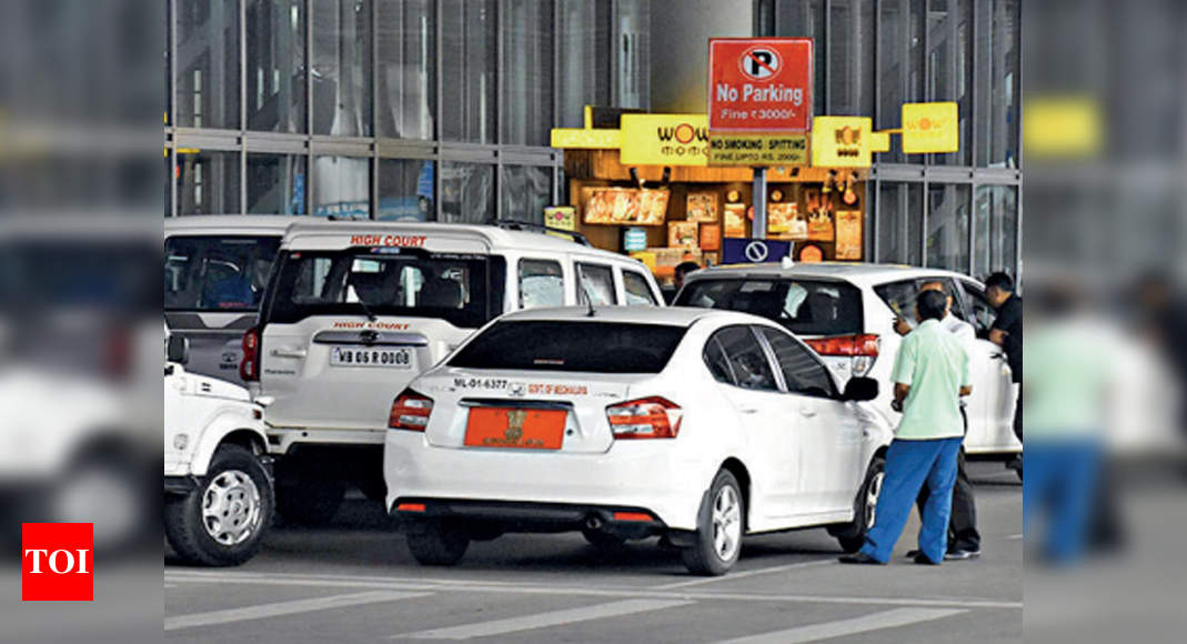 Vip Cars Back At Kolkata Airport’s No-parking Zone; Police Plan Drive 