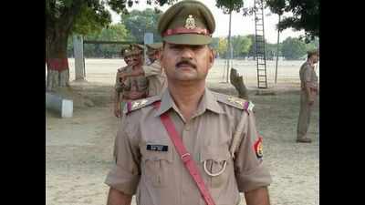 UP: Sub-inspector shoots himself dead in Kasganj