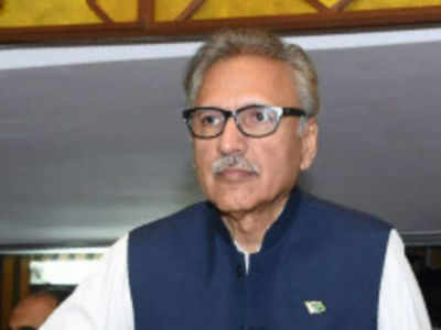 Pakistan President gets notice from Twitter over post on Kashmir
