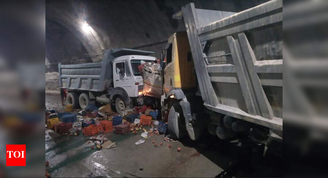 Himachal Pradesh: Jeep sandwiched between two trucks inside tunnel in ...