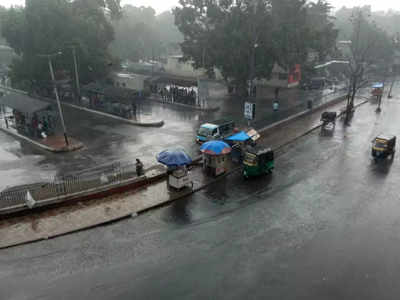 Vadodara: 50mm rain results in waterlogging | Vadodara News - Times of ...