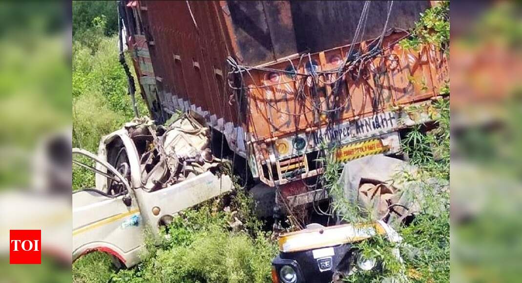 17 killed as truck hits tempo, overturns on minivan on NH-24 | India ...