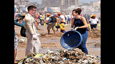 Clean up beach, prove you are activist, Bombay high court tells litigant