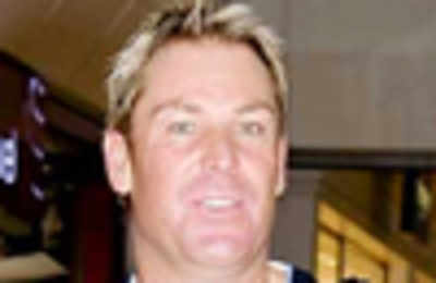 Warne caught cosying up with British actress Hurley: Report