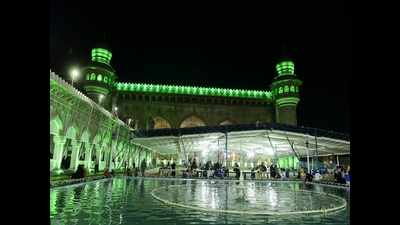 Hyderabad: AK Khan, Asad review Mecca Masjid facelift