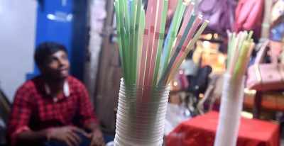 While Kolkata’s popular restros say no to plastic straws... For street vendors, bearing the cost of paper straws is not an option