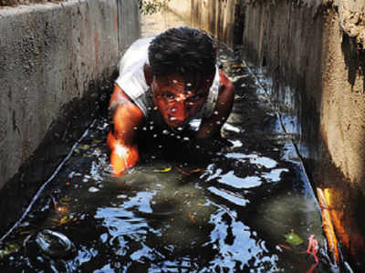Gurugram worker cleaning sewer duct inhales toxic gas, dies