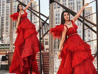 Aishwarya Rai Bachchan Looks Stunning in Purple Flock Dress as She Walks  The Ramp at Paris Fashion Week | India.com