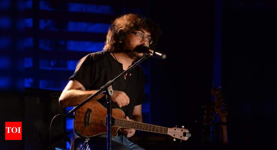 Funds from Fossils show to build a school in Siliguri Bengali Movie