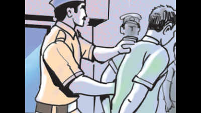 Drunken man takes neighbour’s chair, clash ensues; 5 hurt, several booked