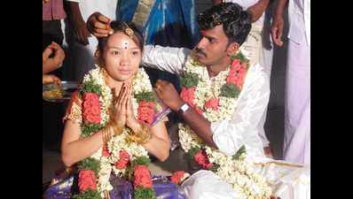 Tamil Nadu man marries Filipino woman whom he befriended on Facebook