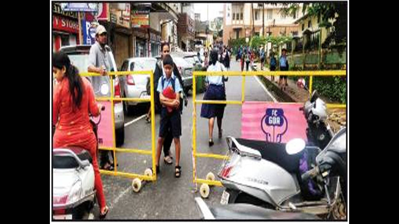 In Margao parents find hands on solution to traffic chaos Goa