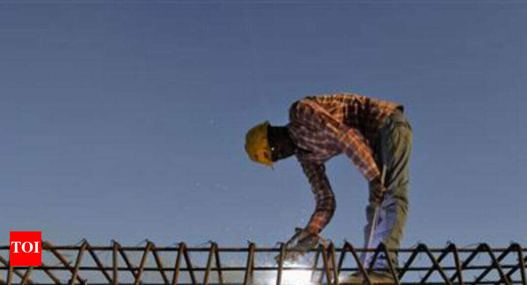 Eight core sectors growth slows to 2.1% in July