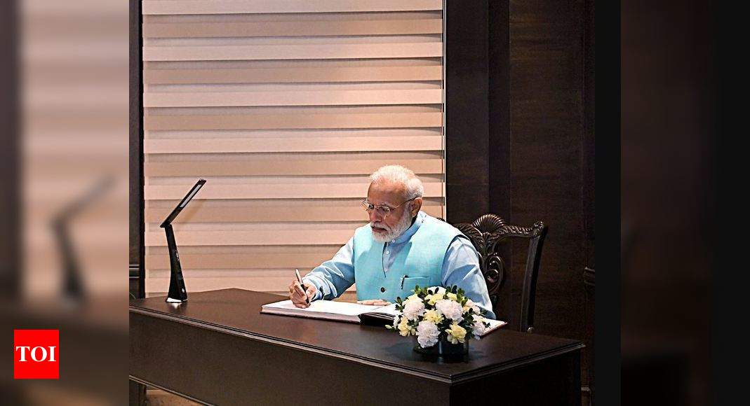 India, Russia Want To Diversify, Strengthen Bilateral Relations: PM ...