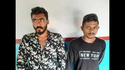 Chain snatchers held from luxury hotel