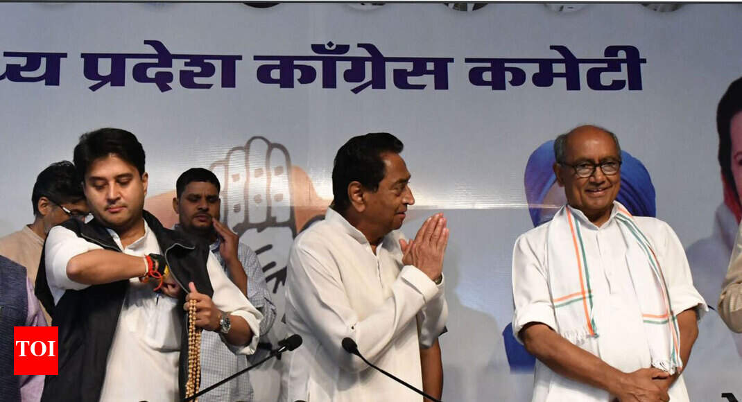 Crisis in MP Cong as minister slams Digvijaya