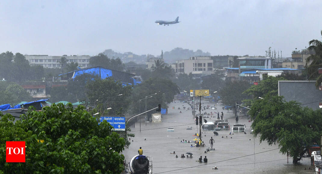 Mumbai: Heavy rains disrupt train, road traffic