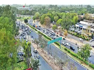 In 1970, Centre decided to give Chandigarh to Punjab | Chandigarh