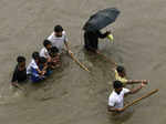 Mumbai Rains: These 40 waterlogging photos show the struggle of Mumbaikars