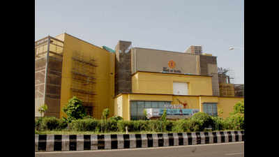 Noida: Waste panel recommends fine on mall, Haldiram outlet