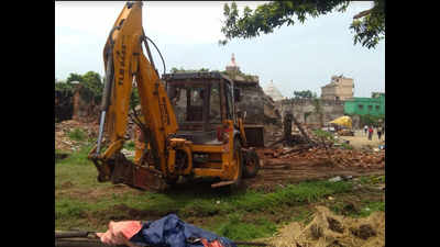 Puri mahants knock on CJI's door to stop demolition of ancient mutts