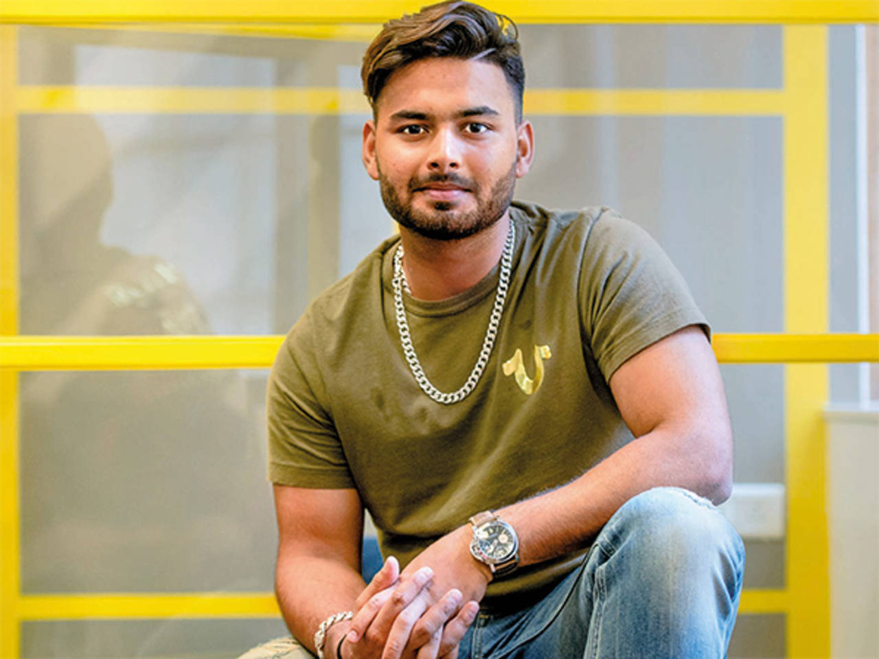 Discover 142+ rishabh pant hairstyle photo super hot - POPPY