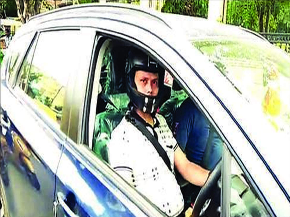 Aligarh Car Driver Gets E Challan For Not Wearing Helmet Agra News Times Of India