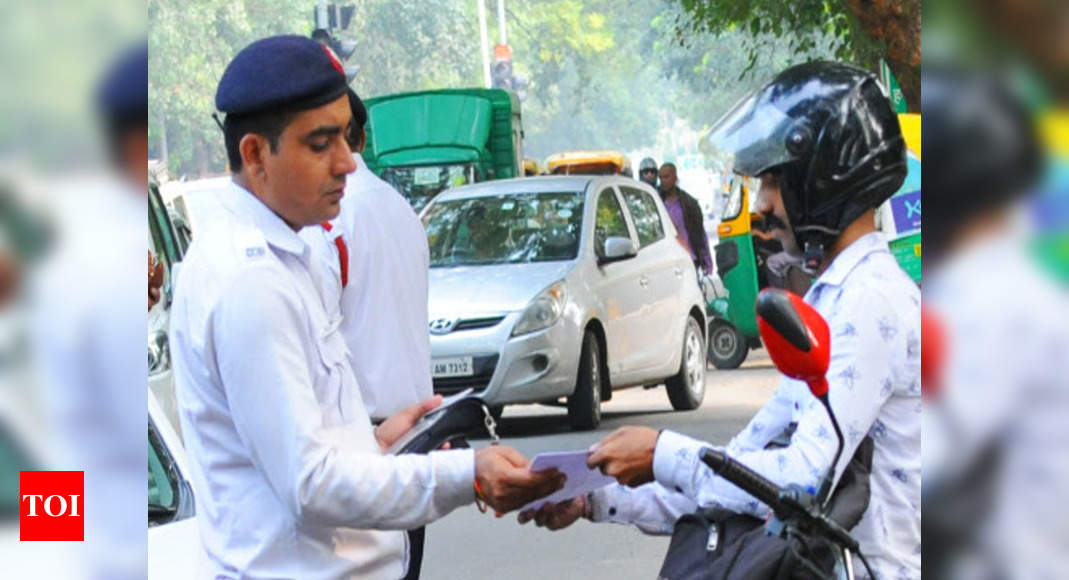 Fear factor? No. of traffic challans down by 70% in Delhi - Delhi News - Times of India