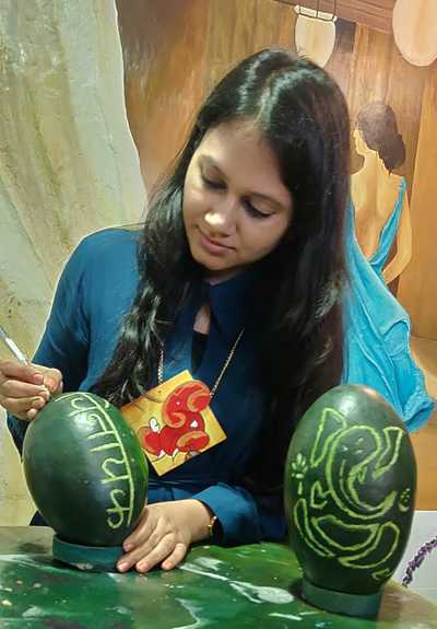 Surat-based artist creates watermelon Ganesha
