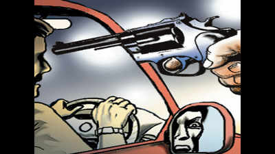MBA student’s SUV looted at gunpoint in Noida