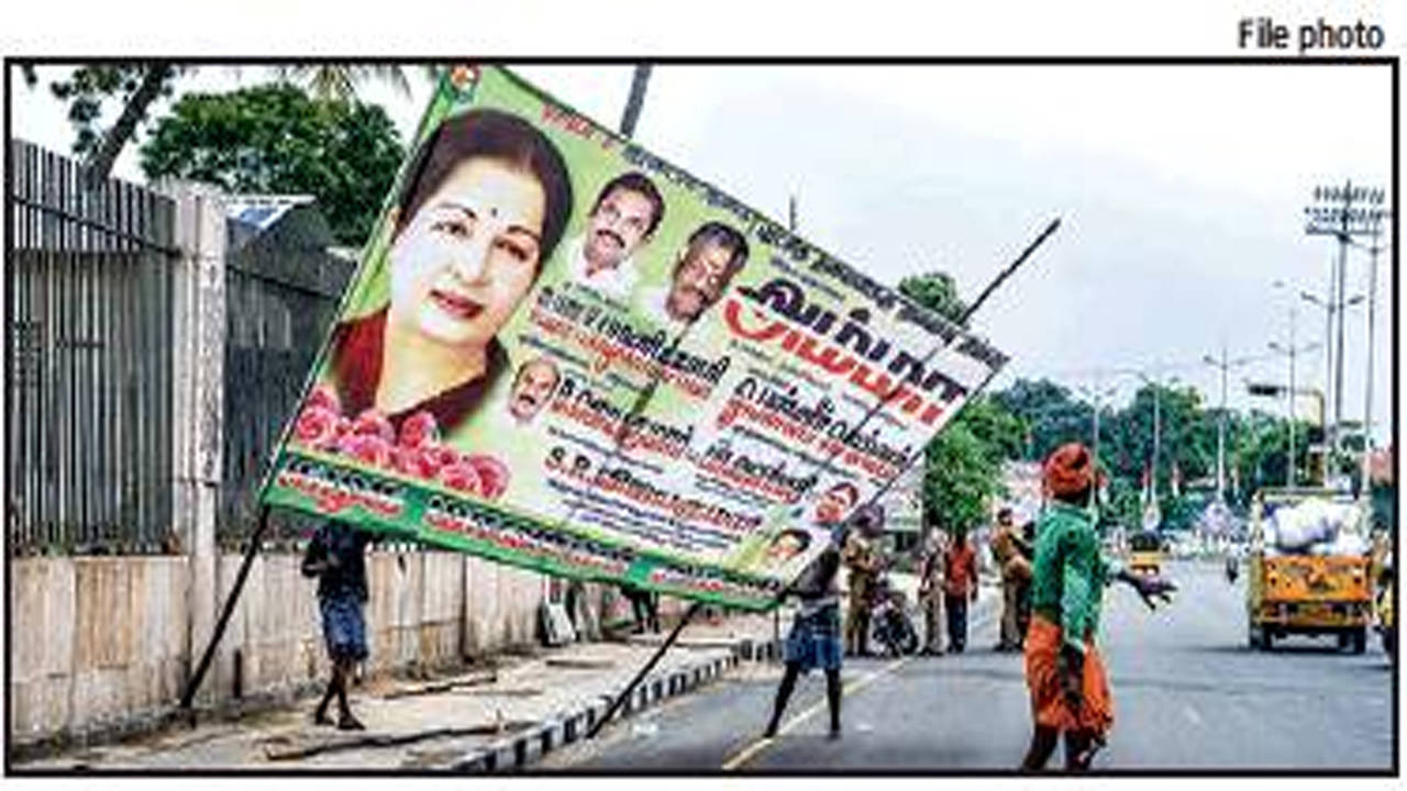 Violate rules & face closure, Chennai corporation warns banner makers |  Chennai News - Times of India