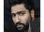 Vicky Kaushal shares a dashing picture; wins hearts with his funny caption