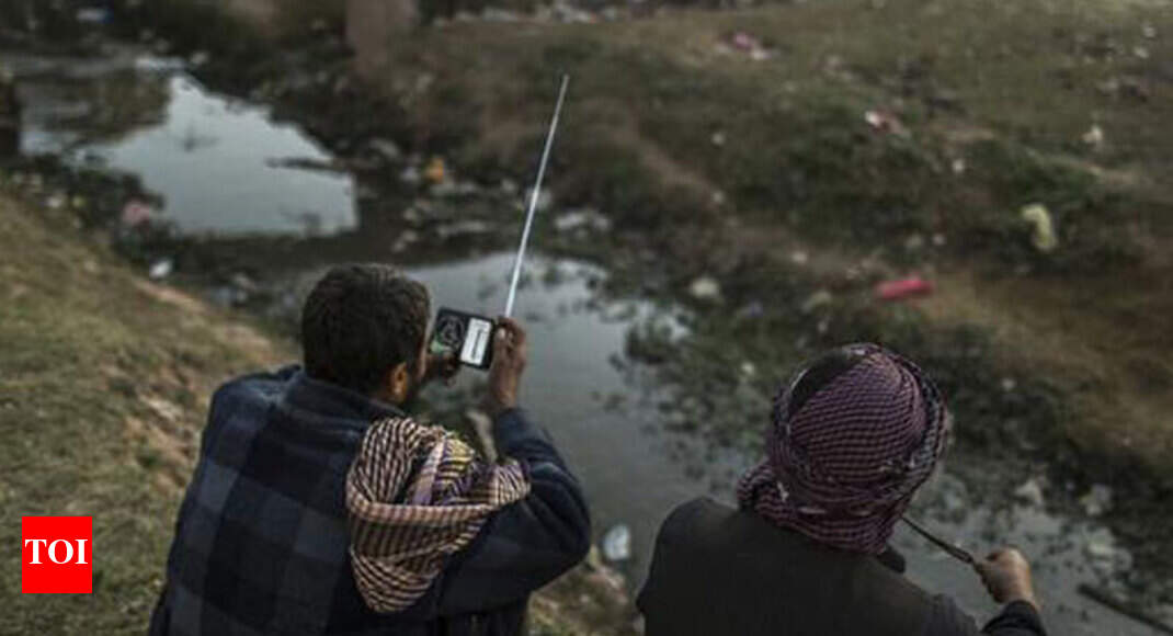 Pak using FM signals to contact J&K terrorists 