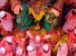 Ganesh Visarjan: Heart-warming pictures of devotees bidding farewell to Ganpati Bappa