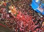 Ganesh Visarjan: Heart-warming pictures of devotees bidding farewell to Ganpati Bappa