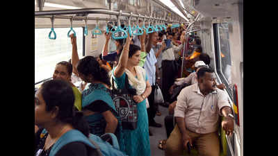 Kochi Metro crosses 1 L ridership