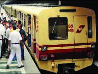 Kolkata Metro Door Refuses To Shut At Maidan Kolkata News