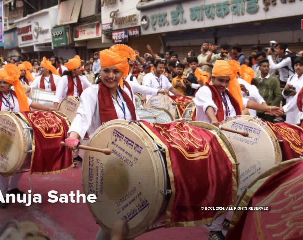 
Dhol - Taasha and a fitting farewell for Ganpati Bappa by Marathi Celebs in Pune
