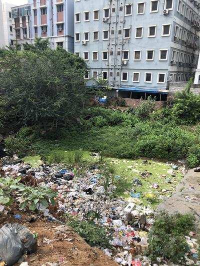 Garbage pit in Mindspace Hyderabad