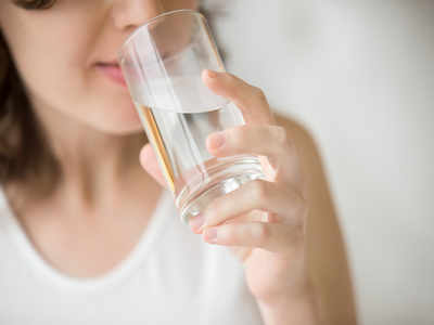 Does water have calories? - Times of India