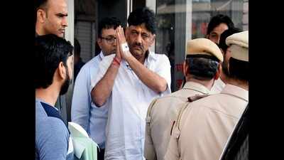 Karnataka HC dismisses pleas by DK Shivakumar, four others