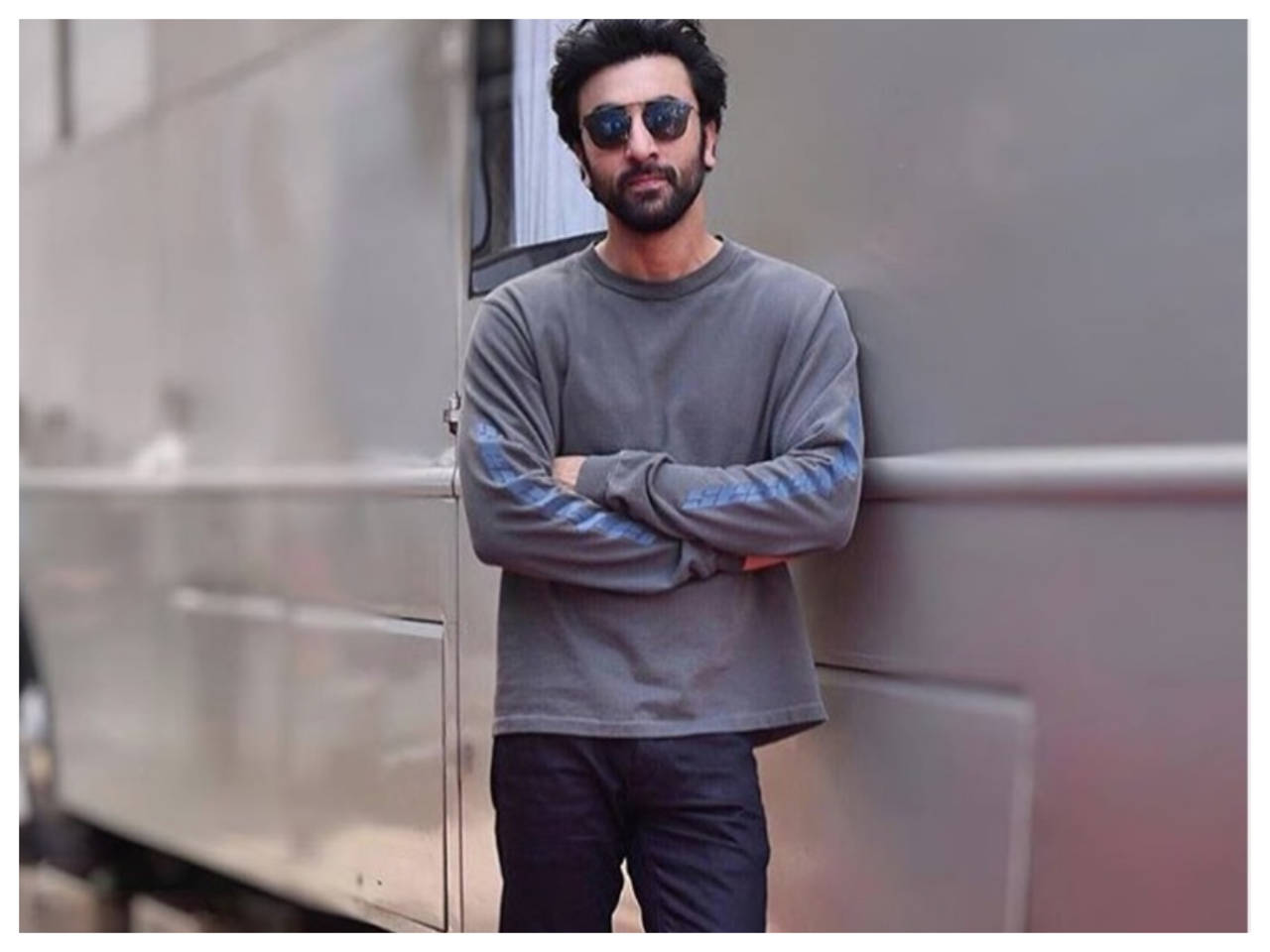 Thank god Ranbir Kapoor is a cutie because his fashion sense is a total  facepalm - view HQ pics - Bollywood News & Gossip, Movie Reviews, Trailers  & Videos at