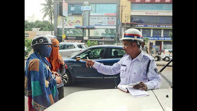 Vadodara On Day 2, 421 traffic rule violators fined