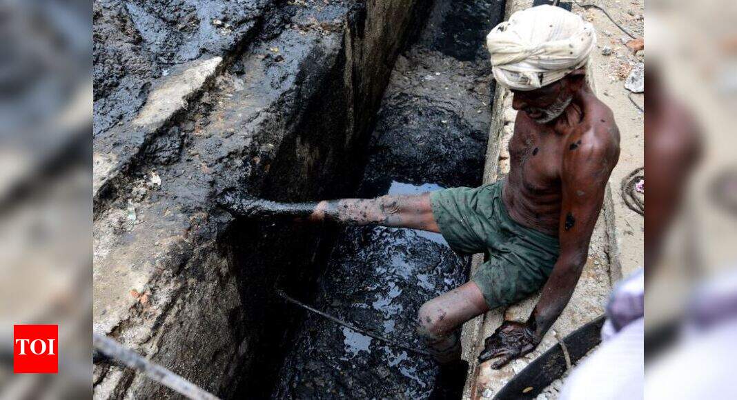 Nowhere in world are people sent to gas chambers to die SC on manual