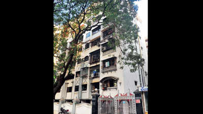 Mumbai: Housing society fails to give parking lot to flat owner, fined Rs 1 lakh