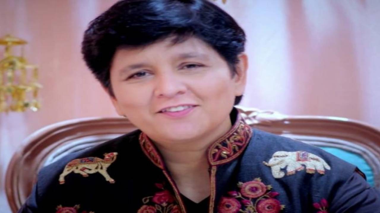 Falguni Pathak Navratri 2019 - Day 10 - YouTube